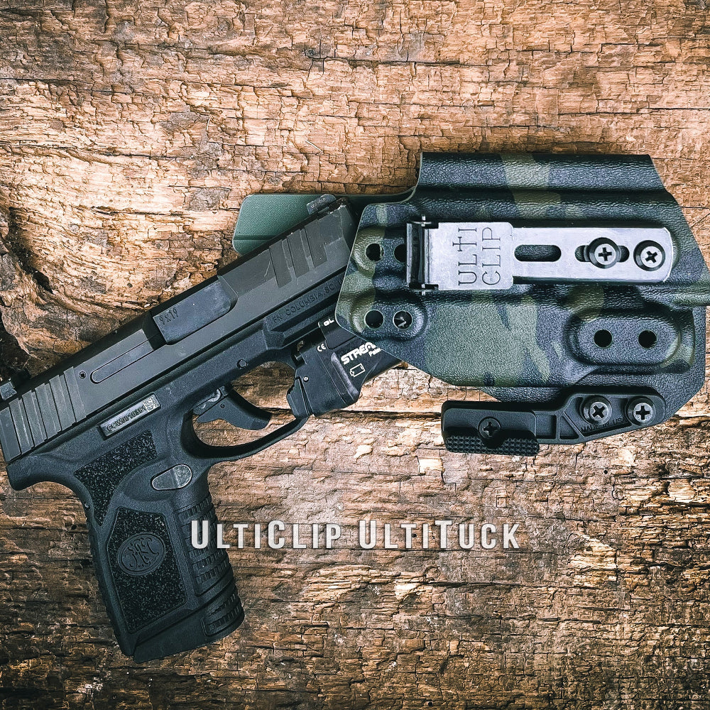 4BROS Holster with an Ulticlip 3+
