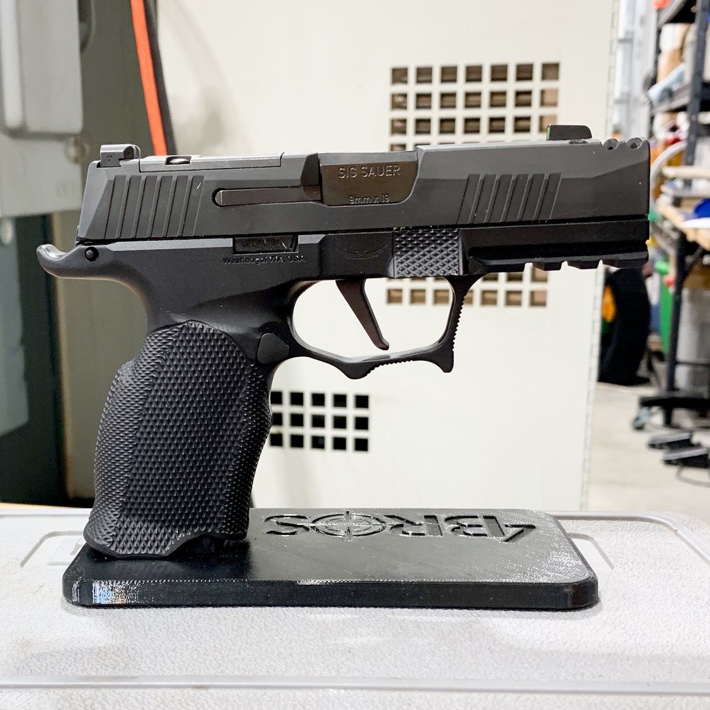For the best 3D-printed Subcompact Pistol Stand confirmed to fit the Sig P365, P365XL, P365-XMACRO, Glock 43X & 48, Hellcat & Hellcat Pro, shop 4BROS Holsters.