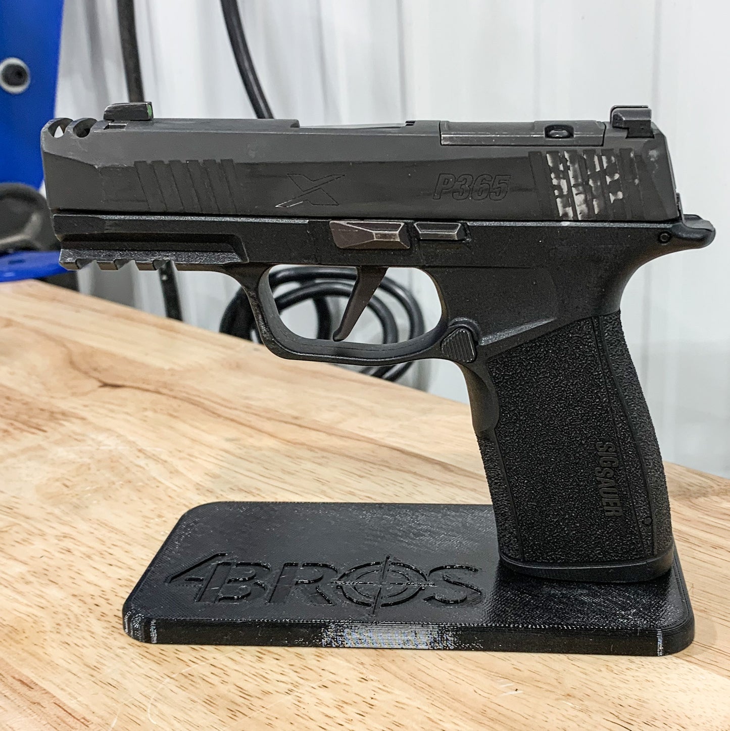 For the best 3D-printed Subcompact Pistol Stand confirmed to fit the Sig P365, P365XL, P365-XMACRO, Glock 43X & 48, Hellcat & Hellcat Pro, shop 4BROS Holsters.