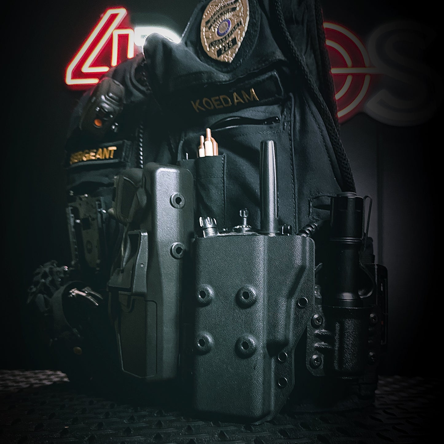Outside Waistband Kydex Pancake-style holster or carrier for the Motorola APX 6000, 7000, and 8000 series portable radios from Four Brothers 4Bros Holsters.