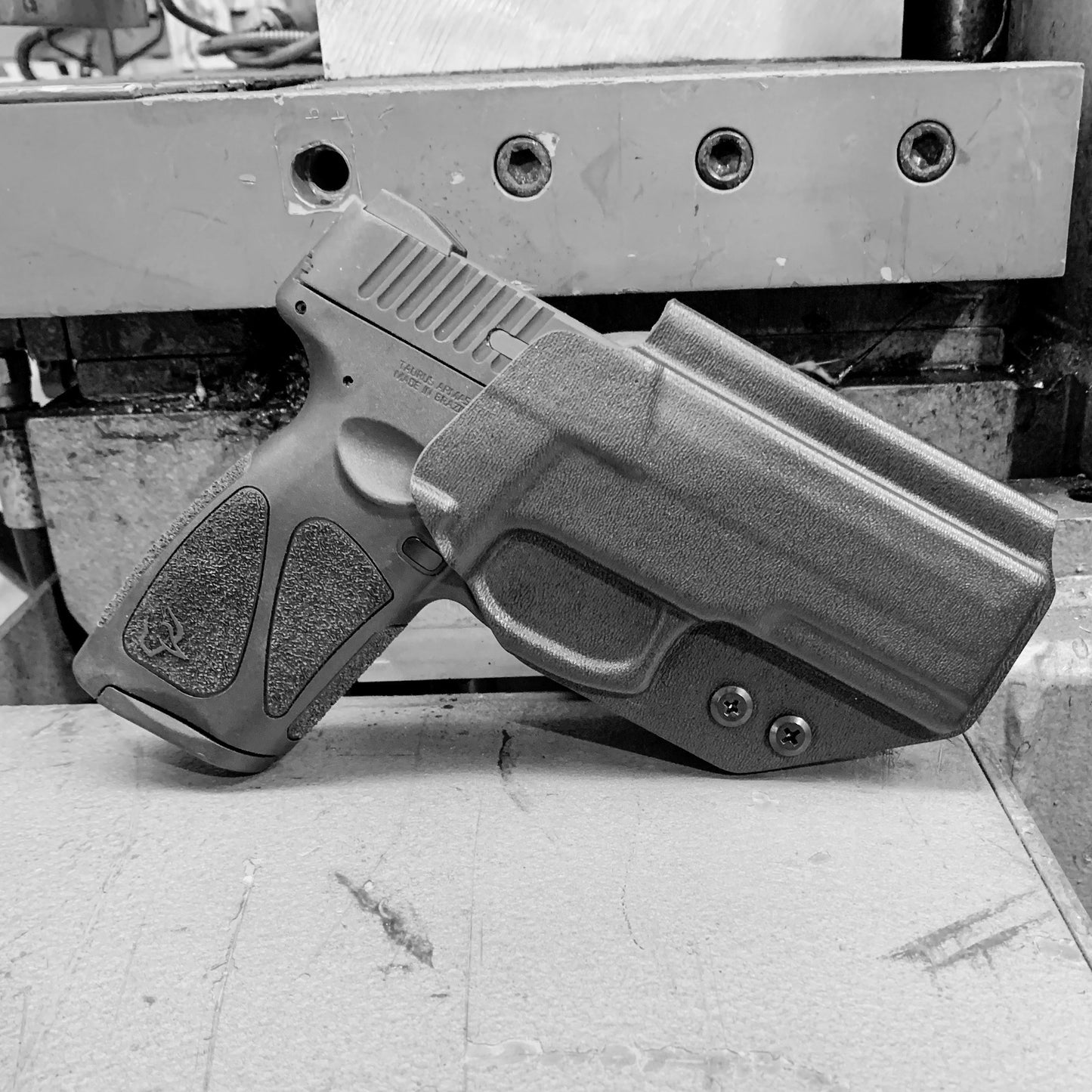For the best, most comfortable, OWB, Kydex Outside Waistband Holster for the Taurus G3 pistol, shop Four Brothers 4BROS holsters. Proudly made in the USA.