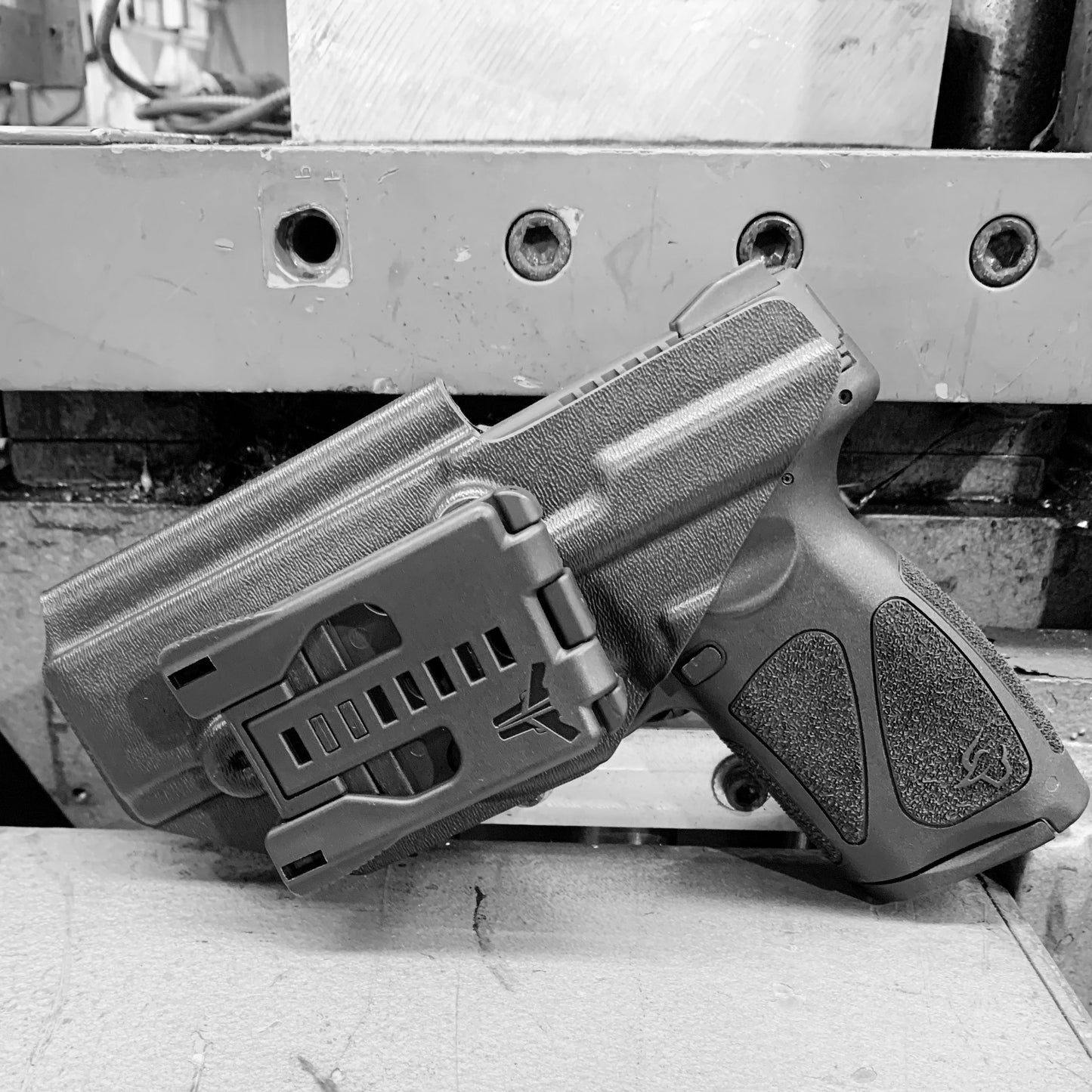 For the best, most comfortable, OWB, Kydex Outside Waistband Holster for the Taurus G3 pistol, shop Four Brothers 4BROS holsters. Proudly made in the USA.