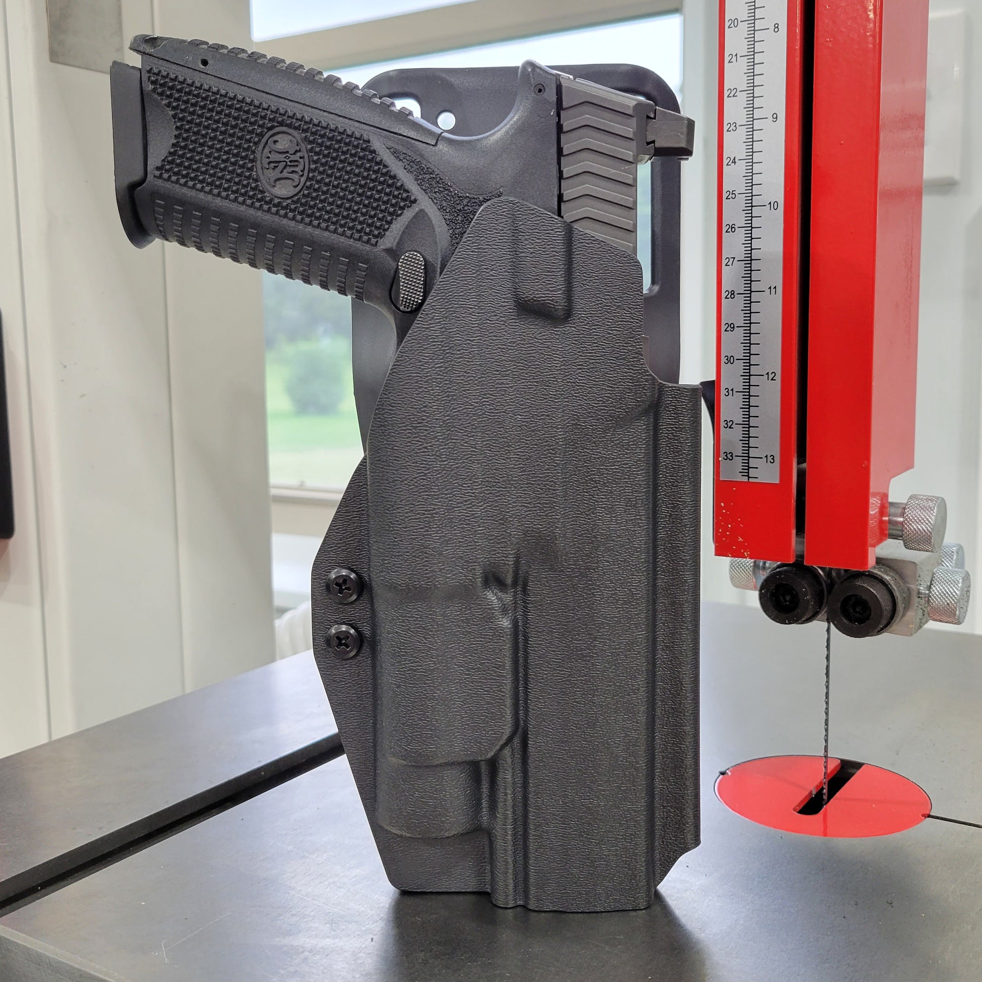 For the best, Outside Waistband OWB FN 509 LS Edge with the Streamlight TLR-1 HL Duty & Competition Style Kydex Holster, shop Four Brothers 4BROS Holsters.