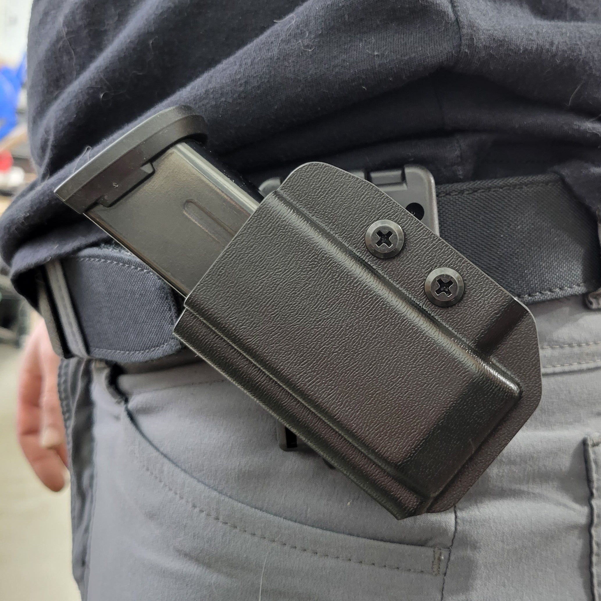 For the Best Kydex OWB Outside Waistband magazine pouch for Sig P365-XMACRO P365 X Macro, shop Four Brothers Holsters. Suitable for belt widths of 1 1/2", 1 3/4". 2" & 2 1/2" Adjustable retention and cant outside waist carrier holster Hellcat Pro, Sig P365XL, Glock 43X & 48, Smith and Wesson Equalizer, and Shield Plus