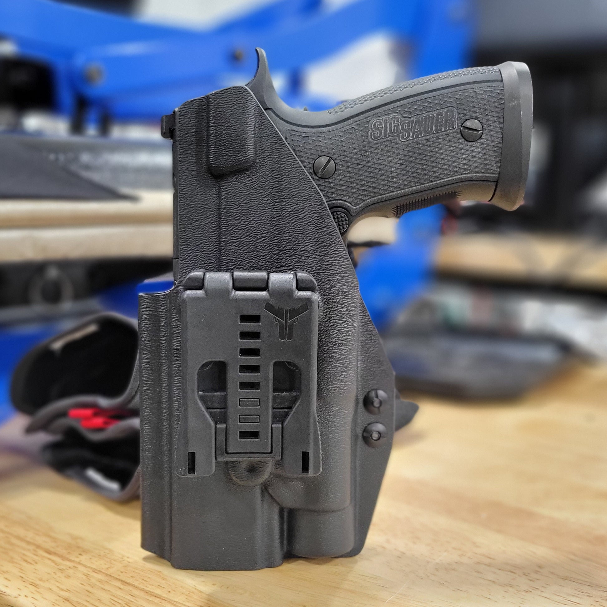 For the best OWB Holster for the Sig Sauer P320 Full Size, Carry, Compact, M17, M18, X-Five or X5 pistol & Streamlight TLR-1, shop Four Brothers Holsters.