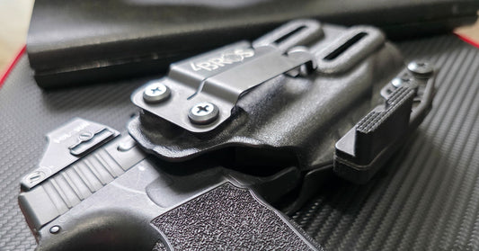 Sig Sauer P365XL & TLR-7 Sub Holster showing minimal gap at the trigger to allow the light to pass through