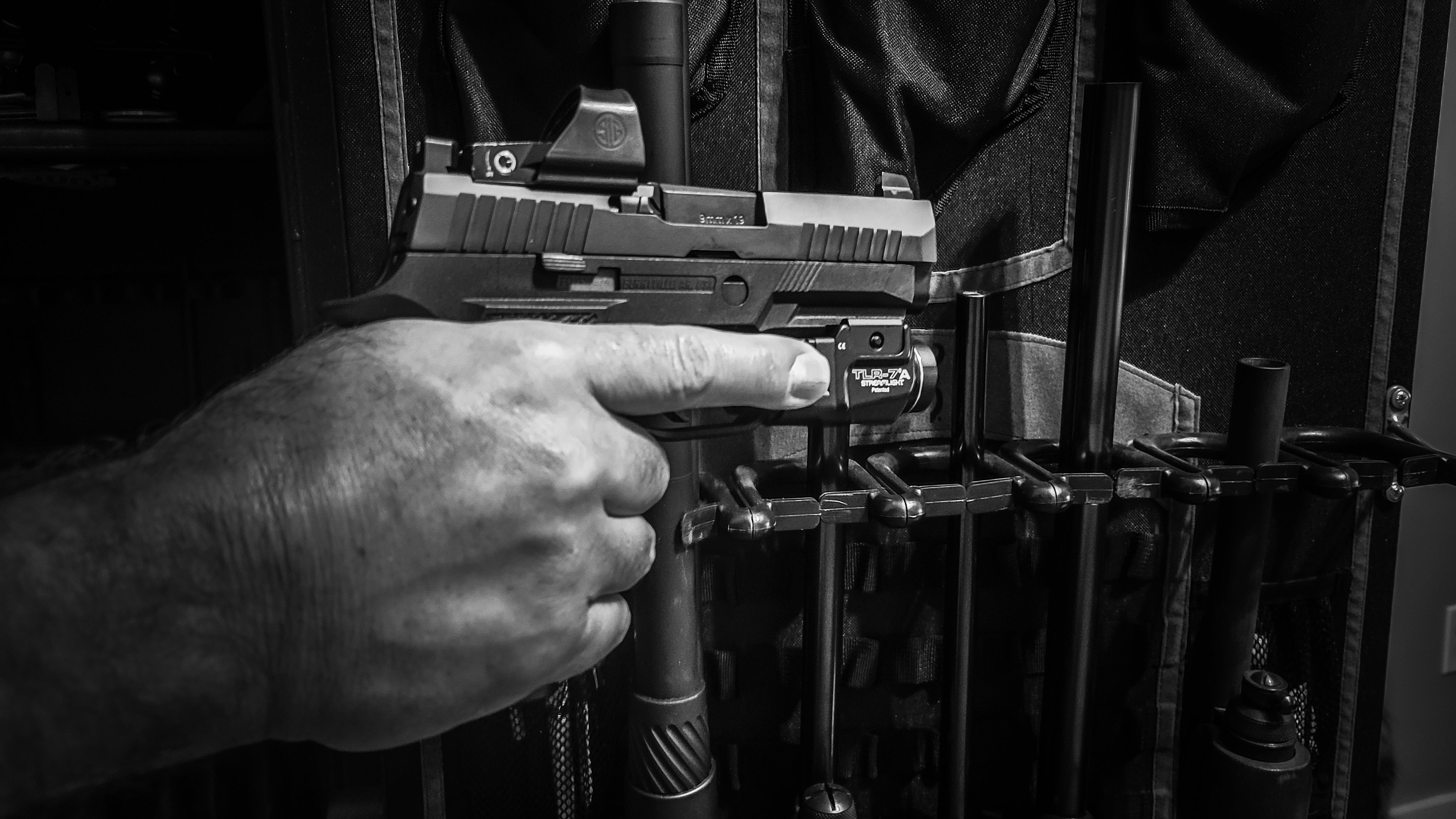 Trigger Discipline Rifle Handgun Trigger Discipline: The Cornerstone of Responsible Gun Handlin ...