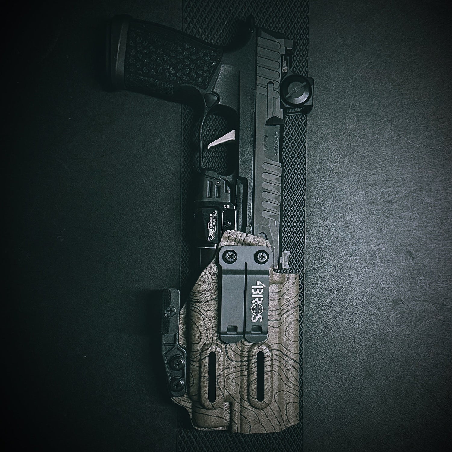 P365-FUSE & TLR-7 HL-X IWB Holster in FDE Topo