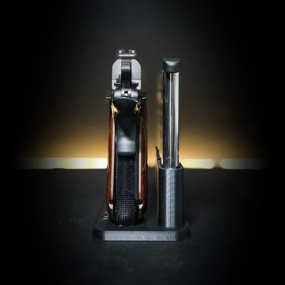 3D-printed 1911 Pistol &amp; Magazine Stand is designed to hold a standard single-stack 1911 handgun along with three 1911 magazines