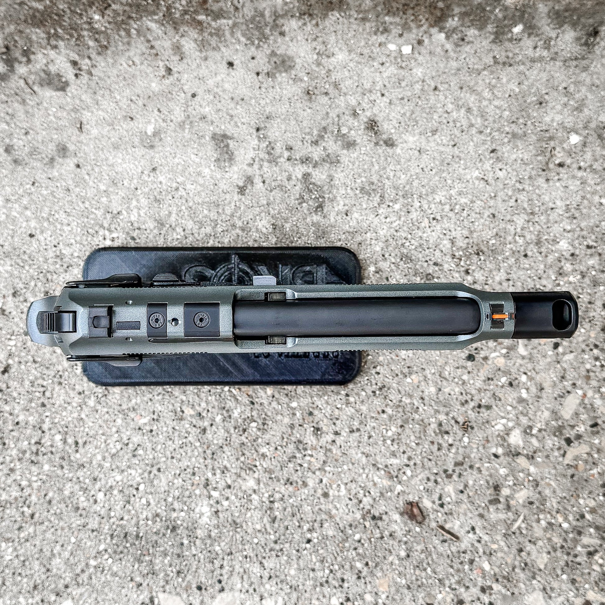 3D-printed Beretta 92 Pistol Stand is precision-designed to cradle full-size Beretta 92 series handguns, including the M9, 92FS, and 92X