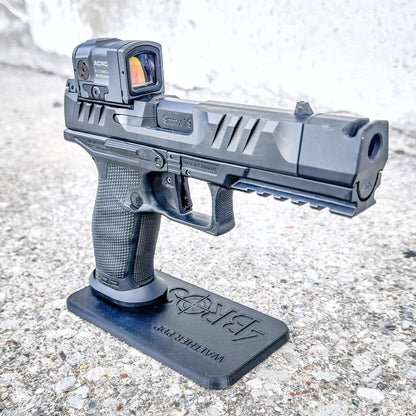 3D-printed Walther PDP pistol stand from 4BROS