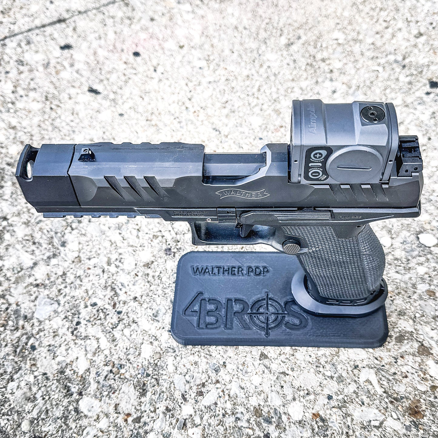 3D-printed Walther PDP pistol stand from 4BROS