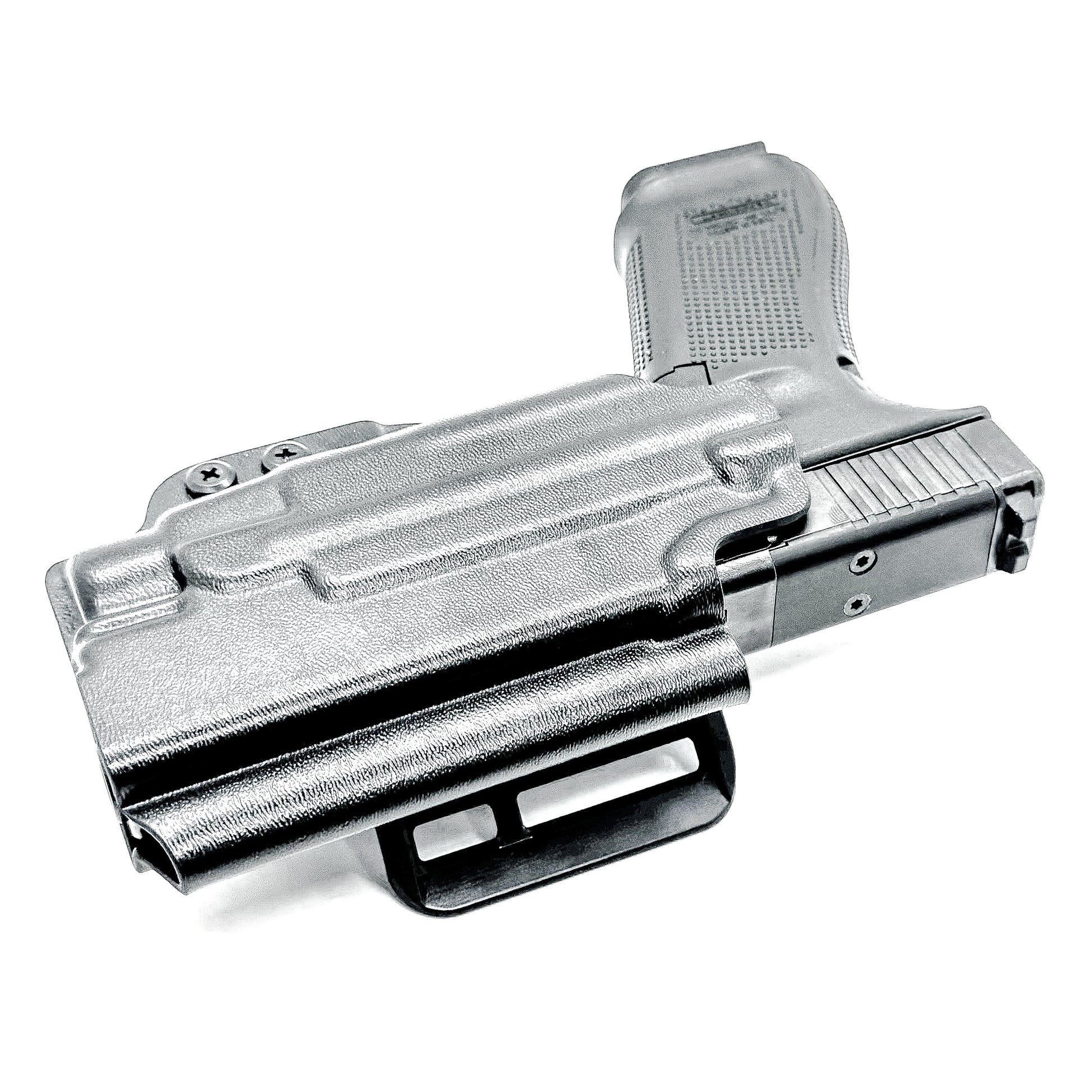 Glock 17 with TLR-7 HL-X outside waistband holster in black with 4BROS 1.5" Slide