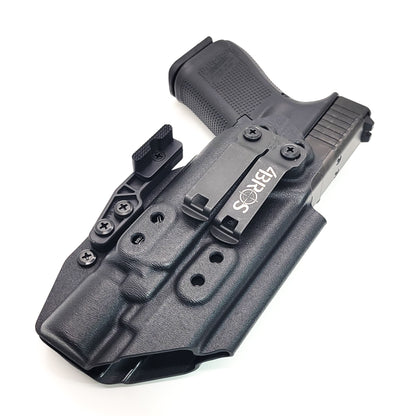 For the best IWB Kydex Inside Waistband Holster for the Glock 19 Gen 5 with the Surefire X300U A or B X300U-A or X300U-B shop Four Brothers 4BROS Holsters.