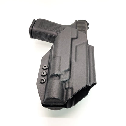 For the best Outside Waistband OWB for the Glock 19 Gen 5 with the Surefire X300U A or B X300U-A or X300U-B weapon-mounted light, shop Four Brothers Holsters.
