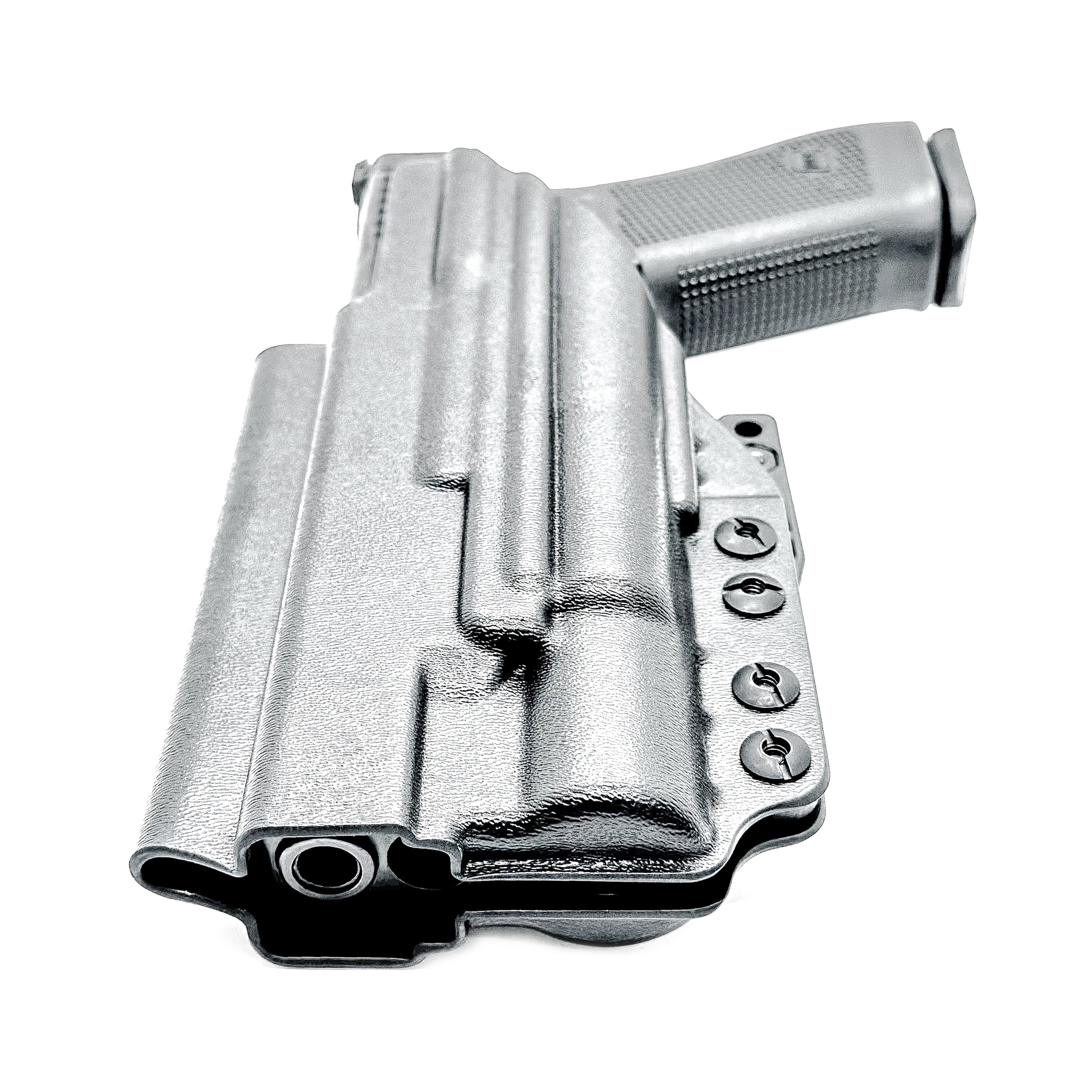 Glock 34 with Surefire X300 IWB Holster – Four Brothers