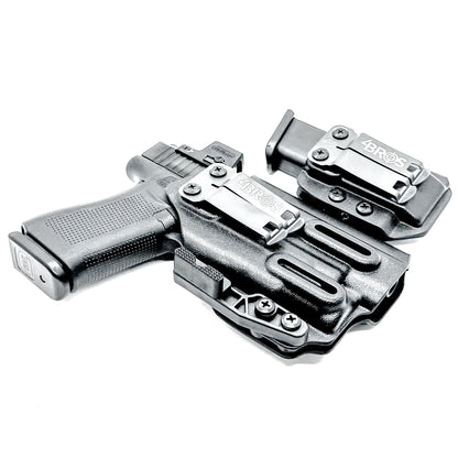 Glock 43X and 48 MOS IWB right-hand holster with Streamlight TLR-7 Sub and matching magazine carrier, built for concealed carry with secure retention