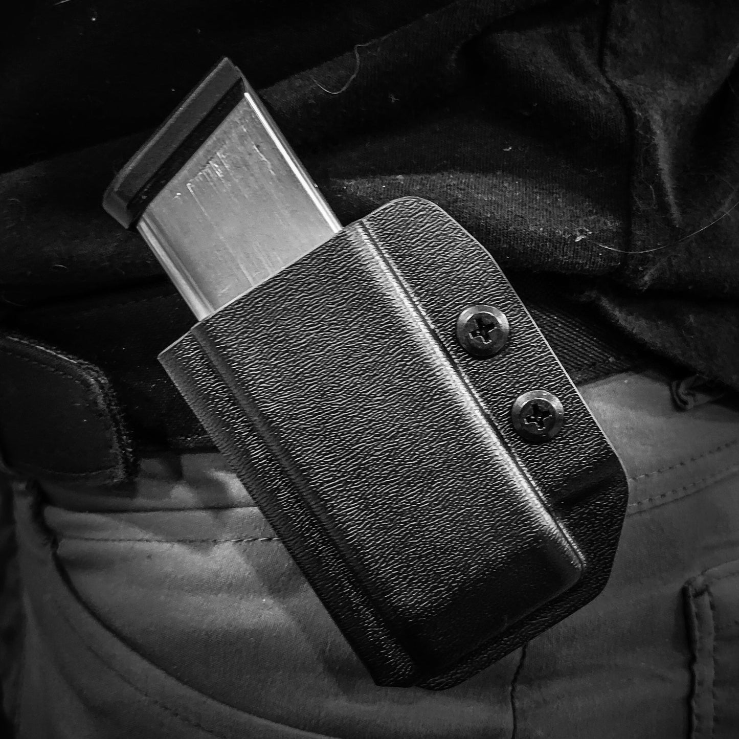 For the Best Kydex OWB Outside Waistband magazine pouch for the Glock 43X & 48 magazine, shop Four Brothers Holsters. Suitable for belt widths of 1 1/2", 1 3/4, 2", and 2 1/4". Adjustable retention. Adjustable Cant Carrier Holster P365X-MACRO, Sig P365XL, Hellcat Pro, Smith and Wesson Equalizer, and Shield Plus

