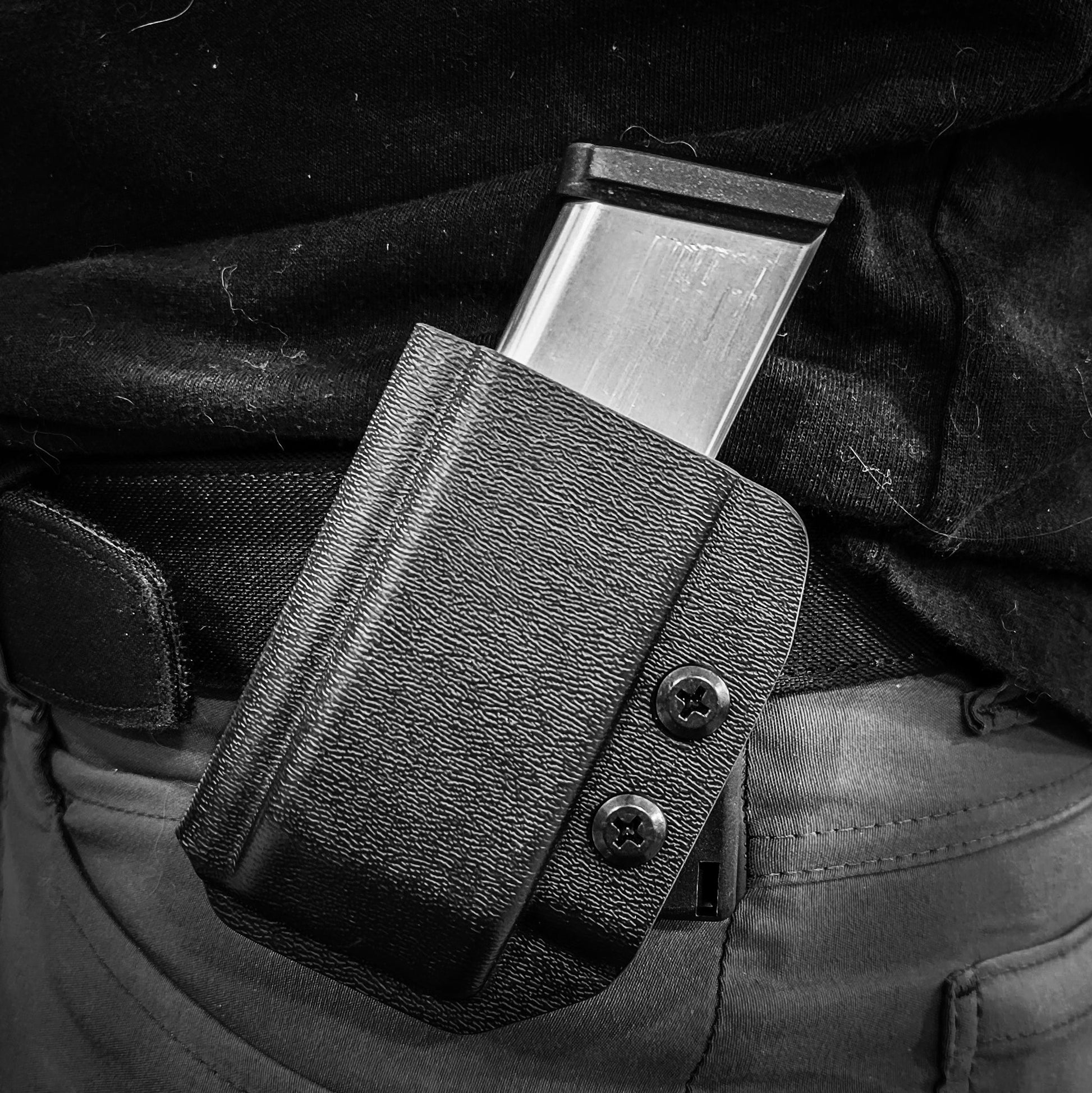 For the Best Kydex OWB Outside Waistband magazine pouch for the Glock 43X & 48 magazine, shop Four Brothers Holsters. Suitable for belt widths of 1 1/2", 1 3/4, 2", and 2 1/4". Adjustable retention. Adjustable Cant Carrier Holster P365X-MACRO, Sig P365XL, Hellcat Pro, Smith and Wesson Equalizer, and Shield Plus

