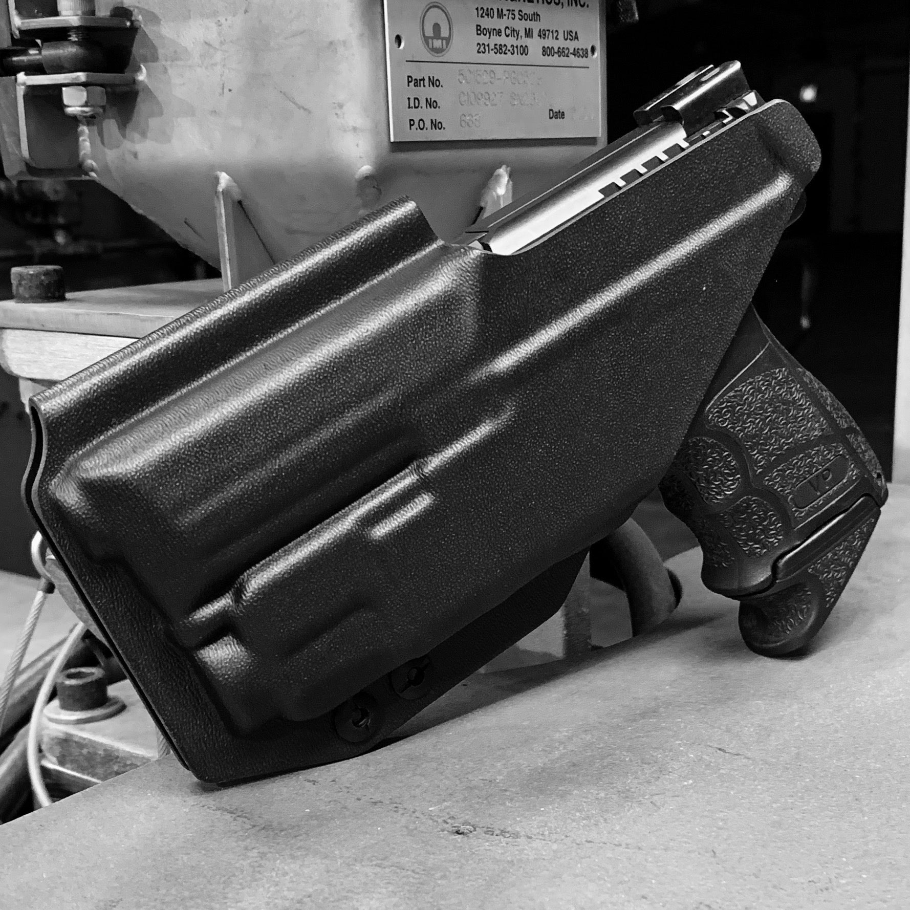 Inside Waistband IWB Holster designed to fit the Heckler & Koch H&K VP9 or VP9SK pistol with Streamlight TLR-7 or TLR-7A weapon mounted light. Full sweat guard, profile cut for red dot sights, adjustable retention, minimal material and smooth edges to reduce printing. Proudly made in the USA.