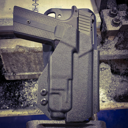 For the best OWB Sig Sauer P365-XMACRO, P365 or P365XL & Mischief Machine Module & Streamlight TLR-7 X or A Competition Holster, shop Four Brothers Holsters. 