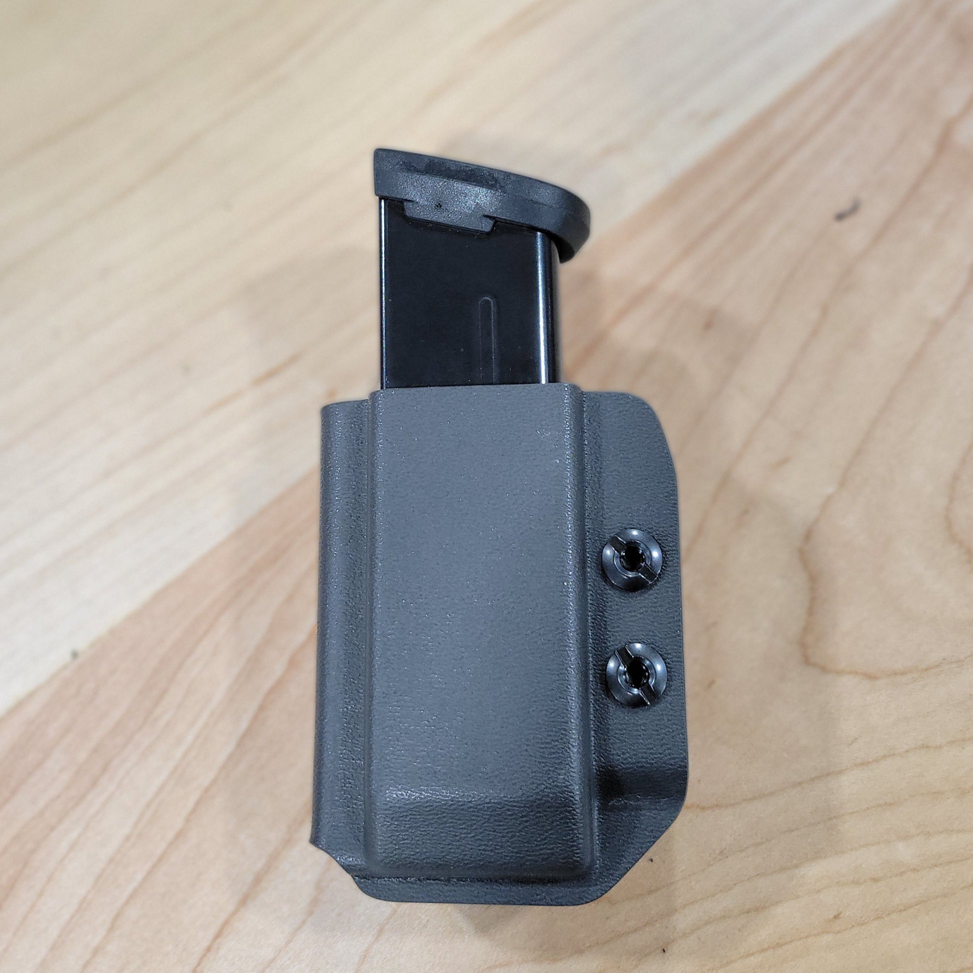 For the Best Kydex IWB AIWB appendix inside waistband magazine pouch for Sig P365-FUSE, shop Four Brothers Holsters. Suitable for belt widths of 1 1/2" & 1 3/4". Adjustable retention. Appendix Carry IWB Carrier Holster Hellcat Pro, Sig P365XL, P365-XMACRO, Glock 43X & 48, Smith and Wesson Equalizer, and Shield Plus

