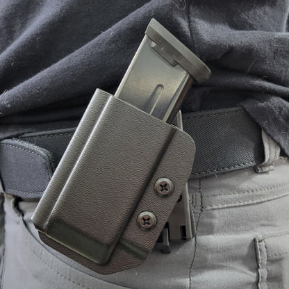 For the Best Kydex OWB Outside Waistband magazine pouch for Sig P365-FUSE, shop Four Brothers Holsters. Suitable for belt widths of 1 1/2", 1 3/4". 2" & 2 1/2" Adjustable retention and cant outside waist carrier holster Hellcat Pro, Sig P365XL, P365-XMACRO, Glock 43X & 48, Smith and Wesson Equalizer, and Shield Plus

