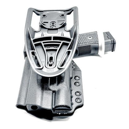 Sig Sauer P211 GTO duty & competition holster with Surefire X300U-A/B. Precision-molded .093" for secure retention and smooth draws. Made in the USA.