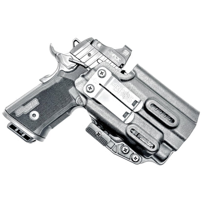 Sig Sauer P211 GTO IWB holster for Streamlight TLR-7 HL-X. Black with a DCC monoblock and a modwing, perfect for inside Waistband carry with secure fit, comfort, and reliable light-bearing performance.