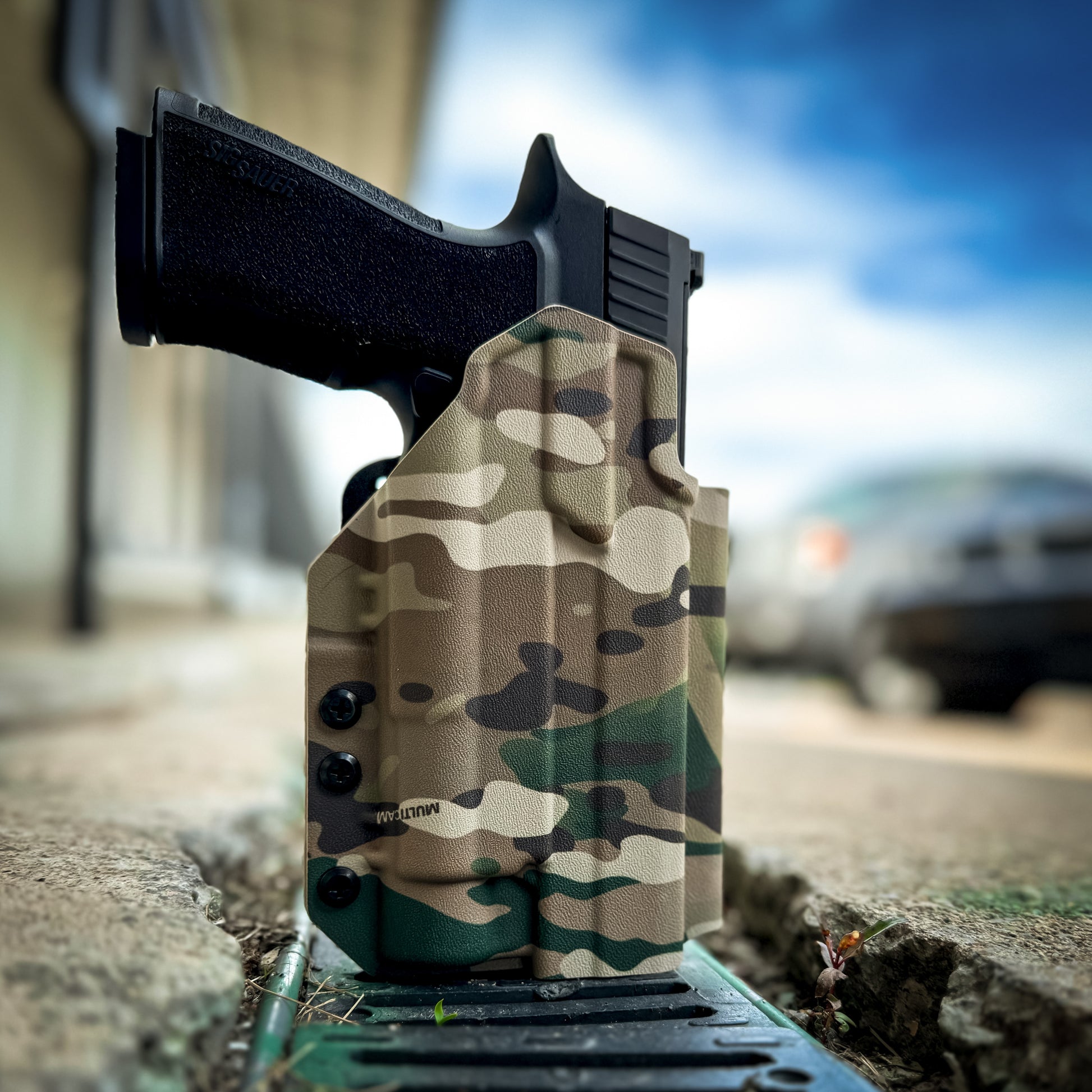 For the best Outside Waistband OWB Kydex Holster for the Sig Sauer P320-XTEN Comp with the Streamlight TLR-1 or TLR-1 HL shop Four Brothers 4BROS Holsters. 