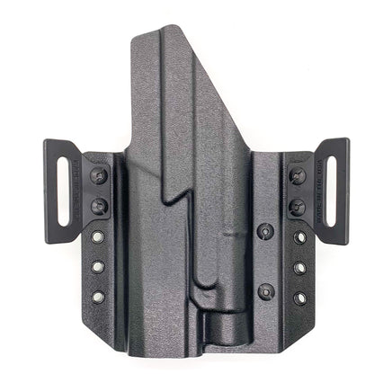 Outside Waistband Pancake Style Kydex holster designed to fit the Sig Sauer 10MM P320-XTEN and Streamlight TLR-1 or TLR-1 HL. Full sweat guard, adjustable retention, open muzzle cleared for a red dot sight. Proudly made in the USA for veterans & law enforcement. 10 MM P320 XTEN, P320 X Ten, or P 320 XTEN.