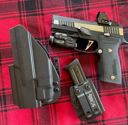 For the best Inside Waistband  Holster for the Sig Sauer P320 Compact, Carry & M18 & Streamlight TLR-7 X or A & GoGuns Gas Pedal shop Four Brothers holsters. 
