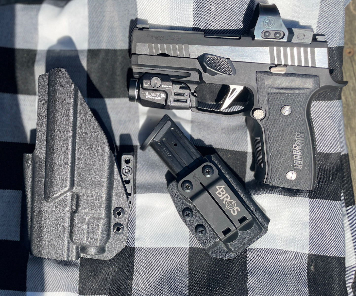 For the best Inside Waistband  Holster for the Sig Sauer P320 Compact, Carry & M18 & Streamlight TLR-7 X or A & GoGuns Gas Pedal shop Four Brothers holsters. 
