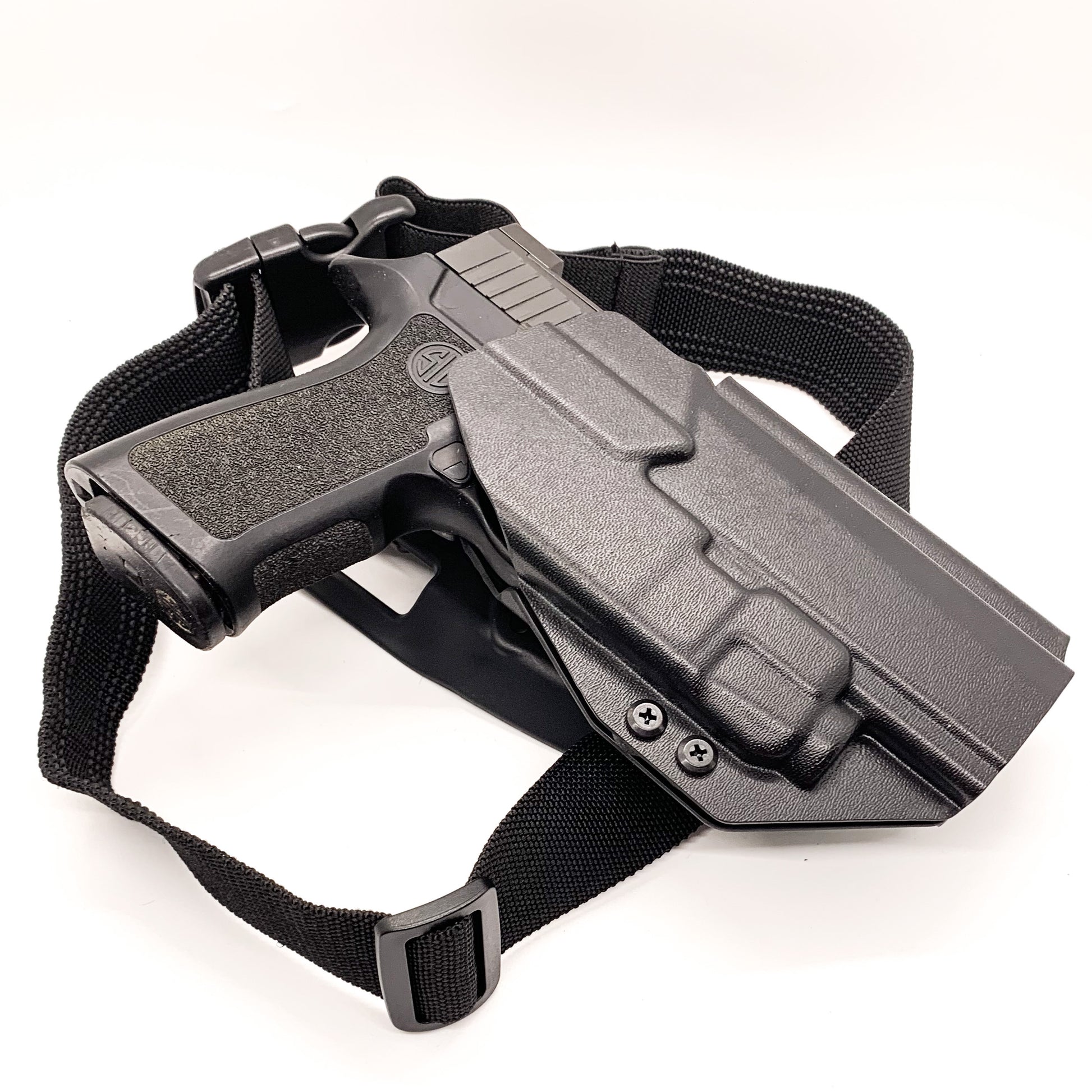 For the best OWB Sig Sauer Full Size and Compact P320 & Streamlight TLR-7 Xor A & GoGun USA Gas Pedal Duty & Competition Holster, shop Four Brothers Holsters. 