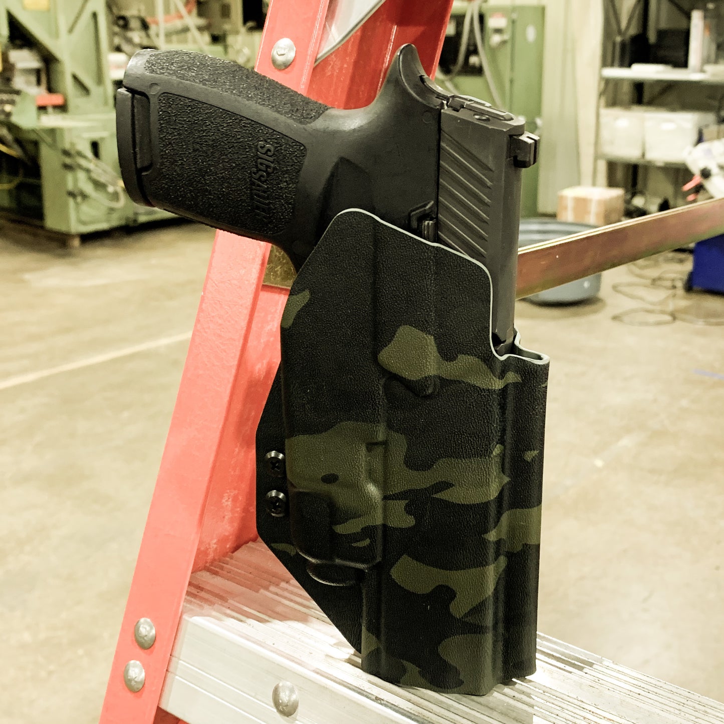 For the best Outside Waistband OWB Holster for the Sig Sauer P320 Full Size, X5 and M17 & Streamlight TLR-7 X or A & Gas Pedal, shop Four Brothers Holsters. 