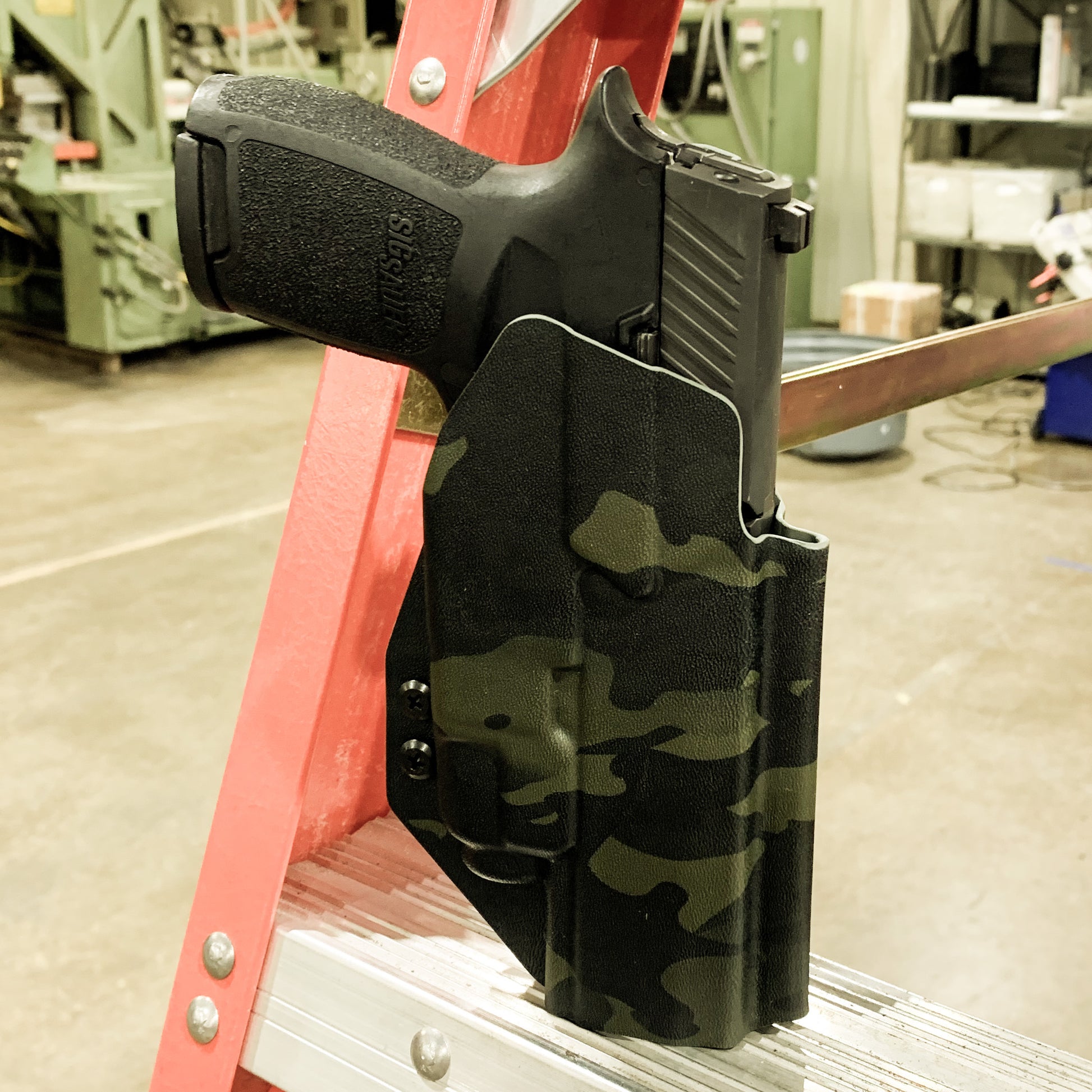 For the best Outside Waistband OWB Holster for the Sig Sauer P320 Full Size, X5 and M17 & Streamlight TLR-7 X or A & Gas Pedal, shop Four Brothers Holsters. 