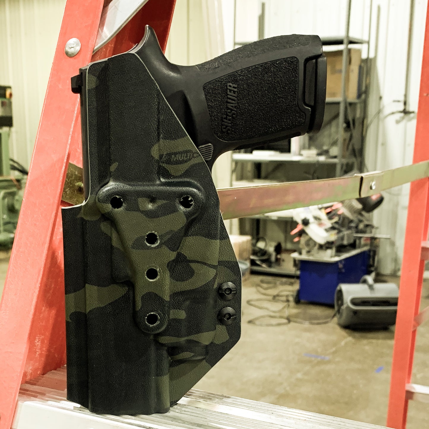 For the best Outside Waistband OWB Holster for the Sig Sauer P320 Full Size, X5 and M17 & Streamlight TLR-7 X or A & Gas Pedal, shop Four Brothers Holsters. 