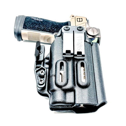 IWB holster for Sig Sauer P365-DH3 AXG with TLR-7 HL-X. Inside Waistband concealed carry holster with adjustable retention and reduced printing.