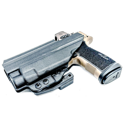 IWB holster for Sig Sauer P365-DH3 AXG with TLR-7 HL-X. Inside Waistband concealed carry holster with adjustable retention and reduced printing.