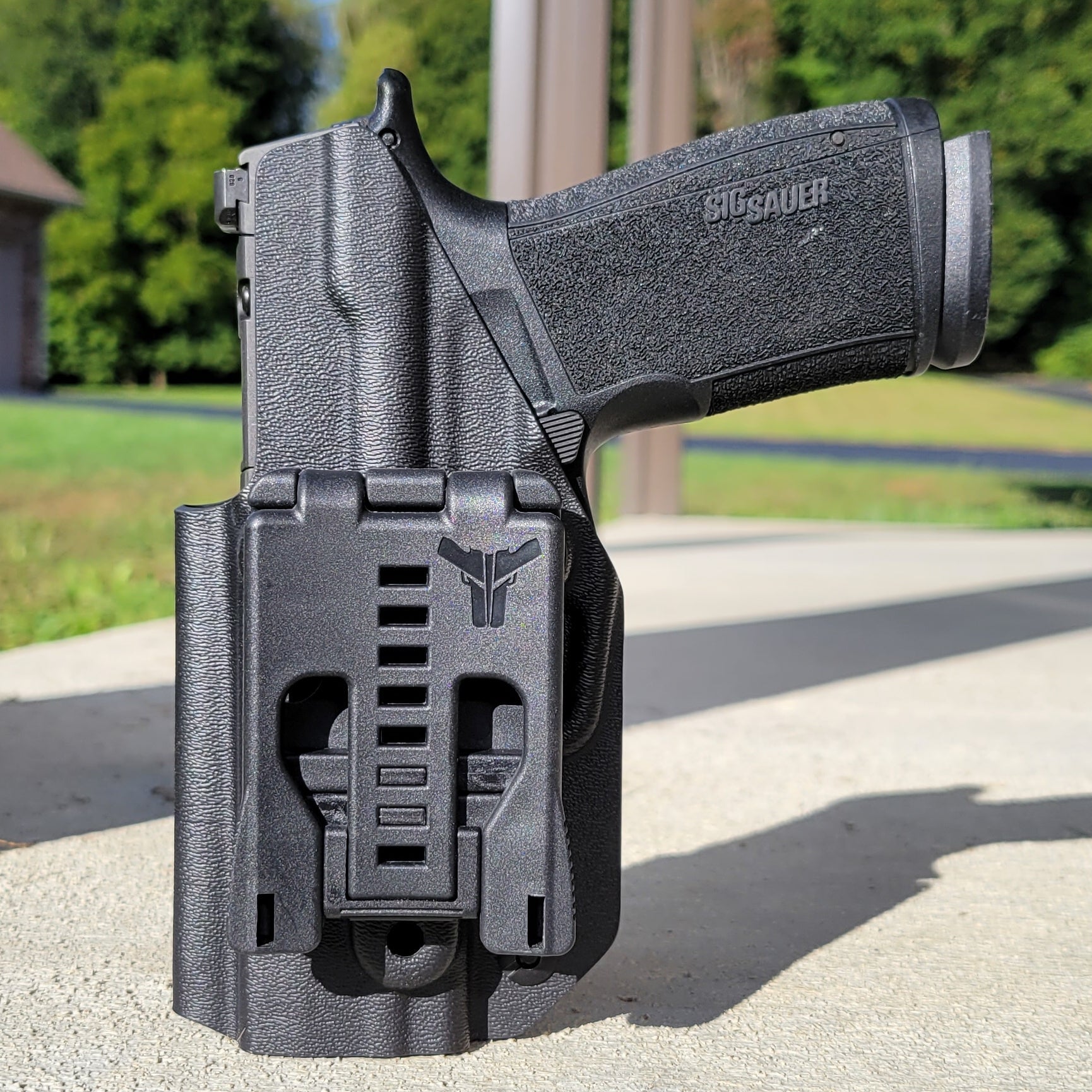 For the best Outside Waistband OWB Holster for the Sig Sauer P365-XMACRO COMP, P365-XMACRO, and P365-XMACRO TACOPS handgun, shop Four Brothers 4BROS Holsters. 
