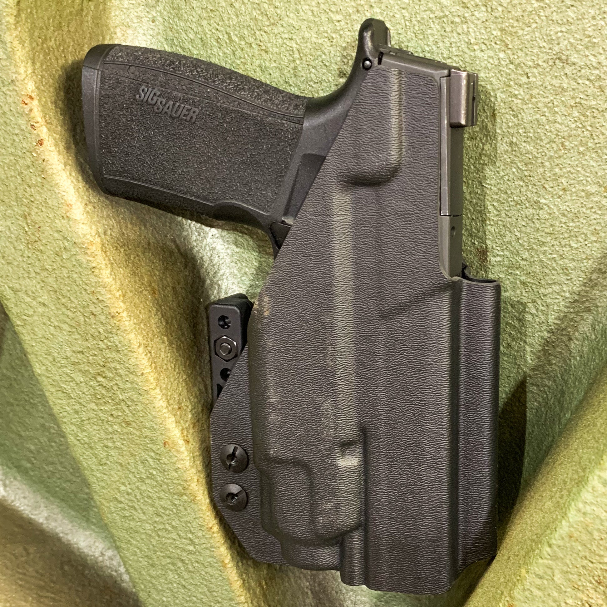 For the best IWB AIWB Inside Waistband Kydex Holster for the Sig Sauer P365-XMACRO with Streamlight TLR-8 Sub or TLR-8 G sub shop Four Brothers 4BROS Holsters.