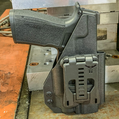 For the best Outside Waistband OWB Kydex Holster for the Sig Sauer P365-XMACRO with Streamlight TLR-8 Sub or TLR-8 G Sub, shop Four Brothers 4BROS Holsters.  