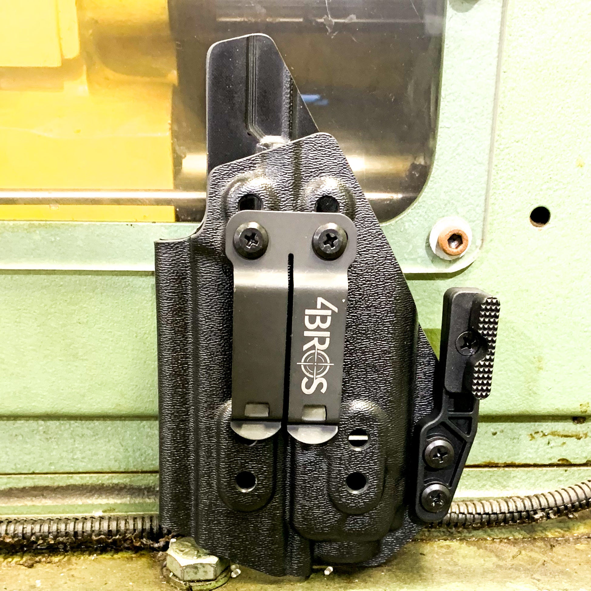 For the best IWB Kydex Inside Waistband Holster for the Sig Sauer P365-XMACRO, COMP, or TACOPS & Streamlight TLR-8 A G, shop Four Brothers 4BROS Holsters.  