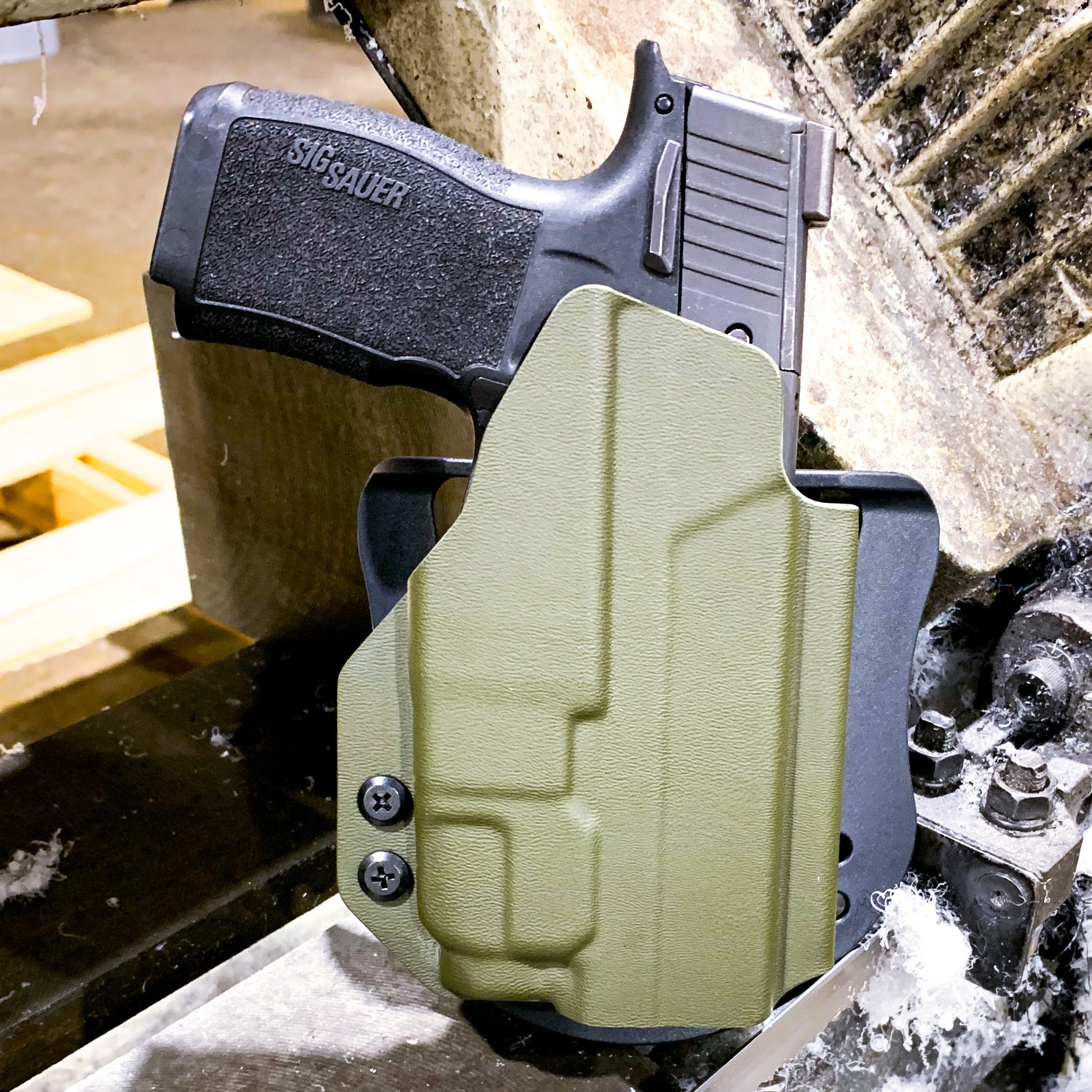For the best OWB holster for the Sig Sauer P365 or P365XL pistol & Pro Ledge Tactical Application Rail & Streamlight TLR-7 X or A, shop Four Brothers Holsters. 