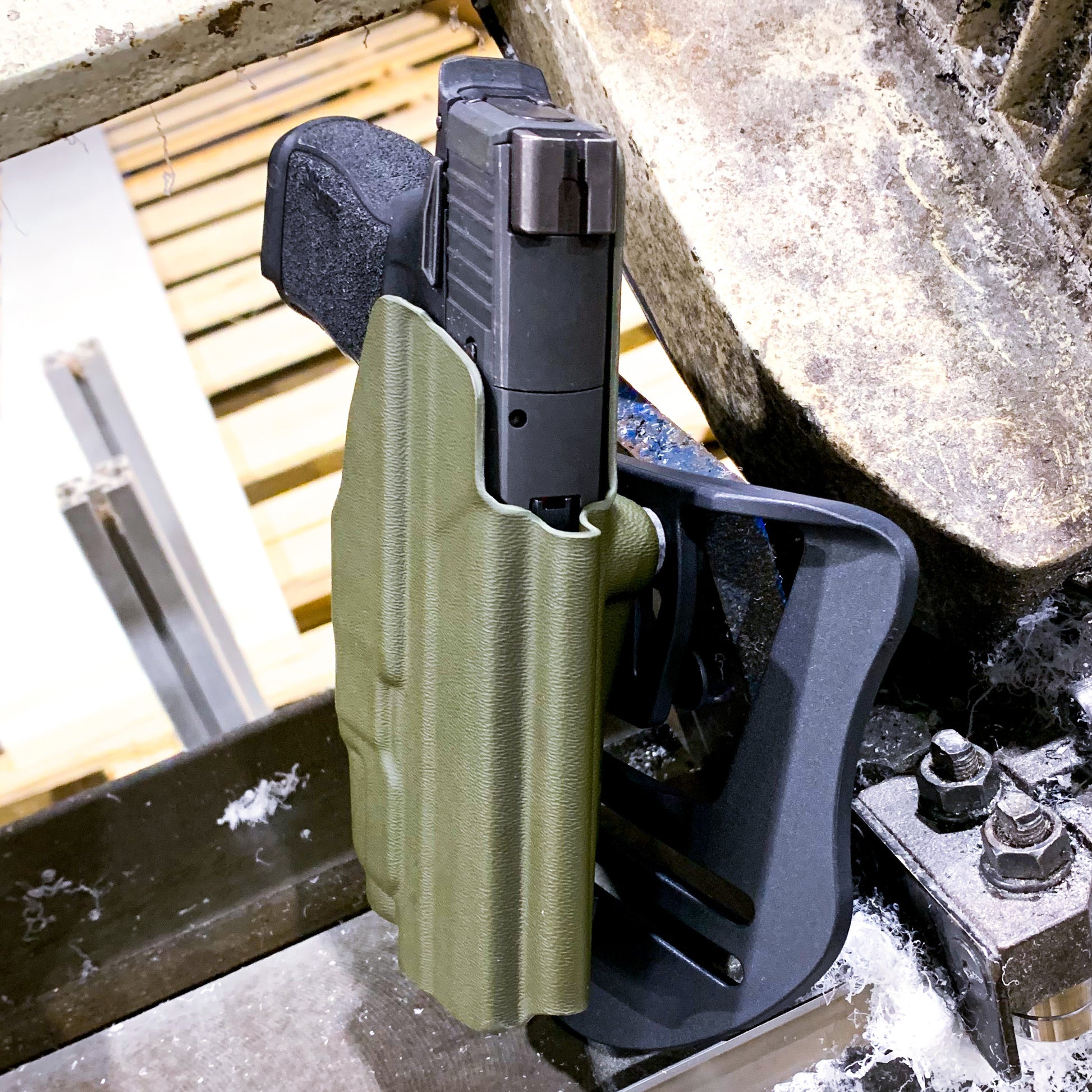 For the best OWB holster for the Sig Sauer P365 or P365XL pistol & Pro Ledge Tactical Application Rail & Streamlight TLR-7 X or A, shop Four Brothers Holsters. 