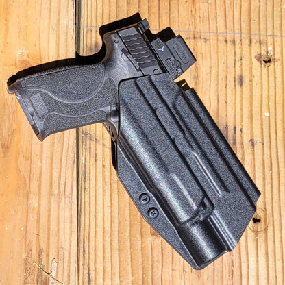 For the best OWB Holster for the Smith & Wesson M&P 10MM M2.0 4" or 4.6" pistol with thumb safety & Surefire X300U-A or B, X300T-A shop Four Brothers Holsters.