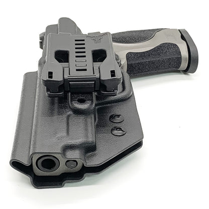 For the Best Outside Waistband OWB Holster for the Smith & Wesson M&P M2.0 Metal 4" pistol shop Four Brothers 4BROS Holsters.   Proudly made in the USA.