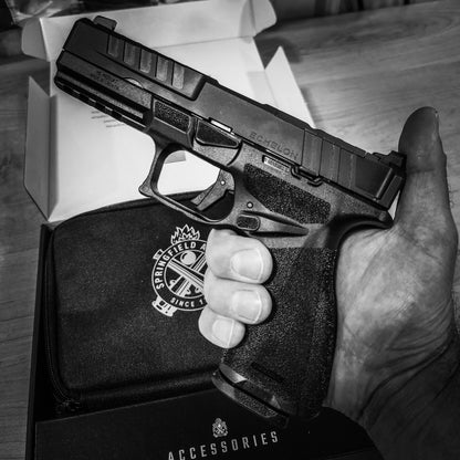 Springfield Armory Echelon pistol fits Four Brothers Holsters.
