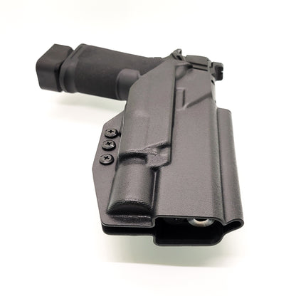 For the best Outside Waistband OWB Holster for the Springfield Armory 1911 DS Prodigy 5" & 4.25" and Surefire X300U A or B, shop Four Brothers 4BROS Holsters. 