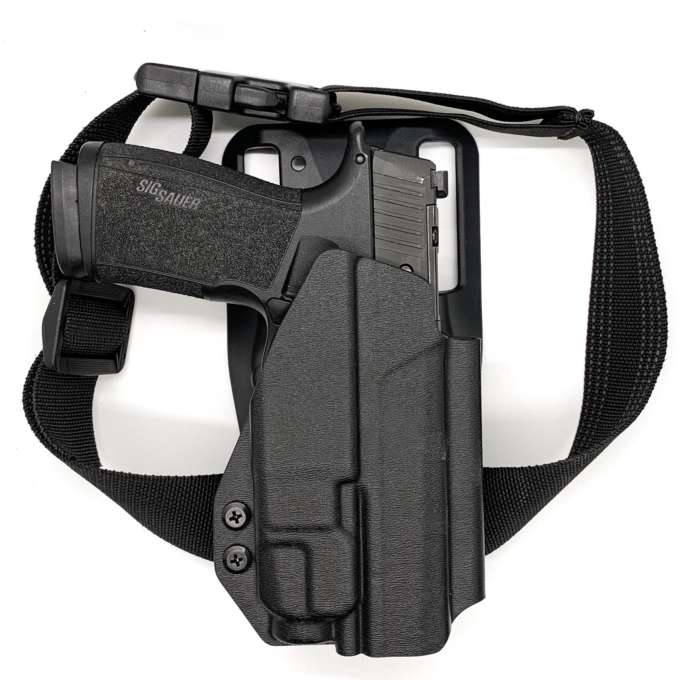 For the best Outside Waistband Duty & Competition Kydex Holster designed for the Sig Sauer P365-XMACRO with Streamlight TLR-7 or TLR7A , shop Four Brothers Holsters.  Full sweat guard, adjustable retention, minimal material & smooth edges to reduce printing, open muzzle, cleared for red dot sights. Made in the USA. 